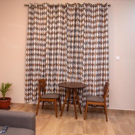 Mojo Apartment, Tema Buitenkant foto
