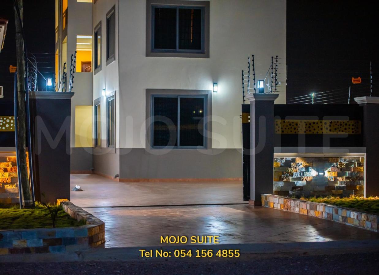 Mojo Apartment, Tema Buitenkant foto