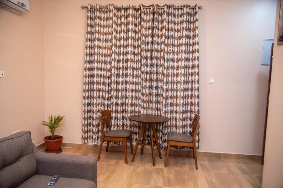 Mojo Apartment, Tema Buitenkant foto